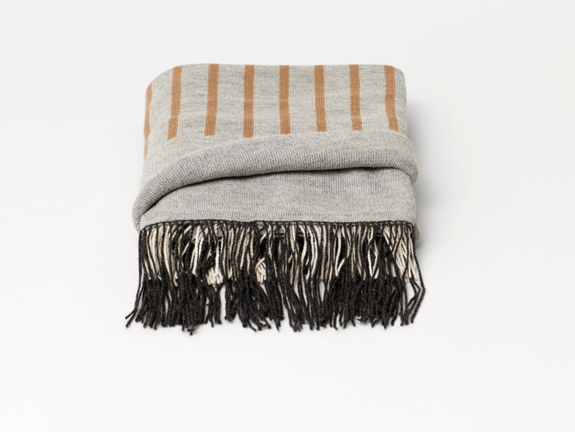 Плед с графическим рисунком из альпаки Form & Refine Aymara ARCH-00052386 - Вид №1