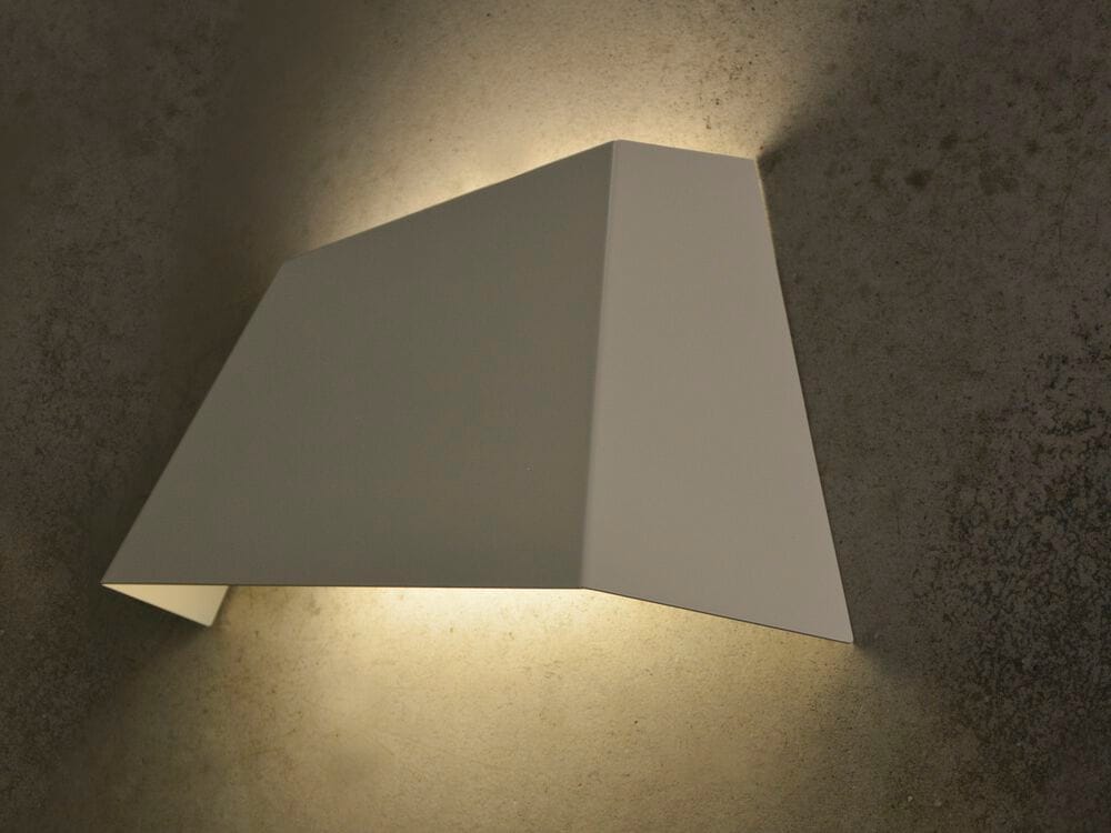 Алюминиевый светодиодный настенный светильник Brillamenti KALEIDO ARCH-00056376