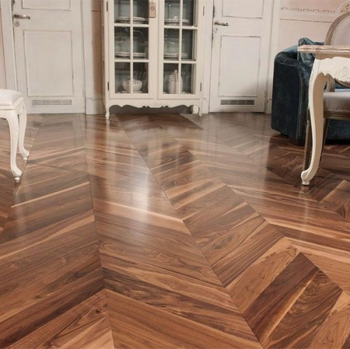 Паркет Ёлка Coswick Американский Орех американский Селект (Гладкая) 530х107,95 мм 13291101 - Вид №6