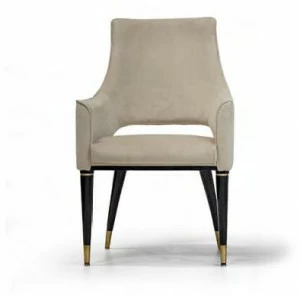 Formitalia Мягкое бархатное кресло с высокой спинкой Muzio