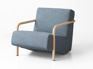 Шерстяное кресло с подлокотниками