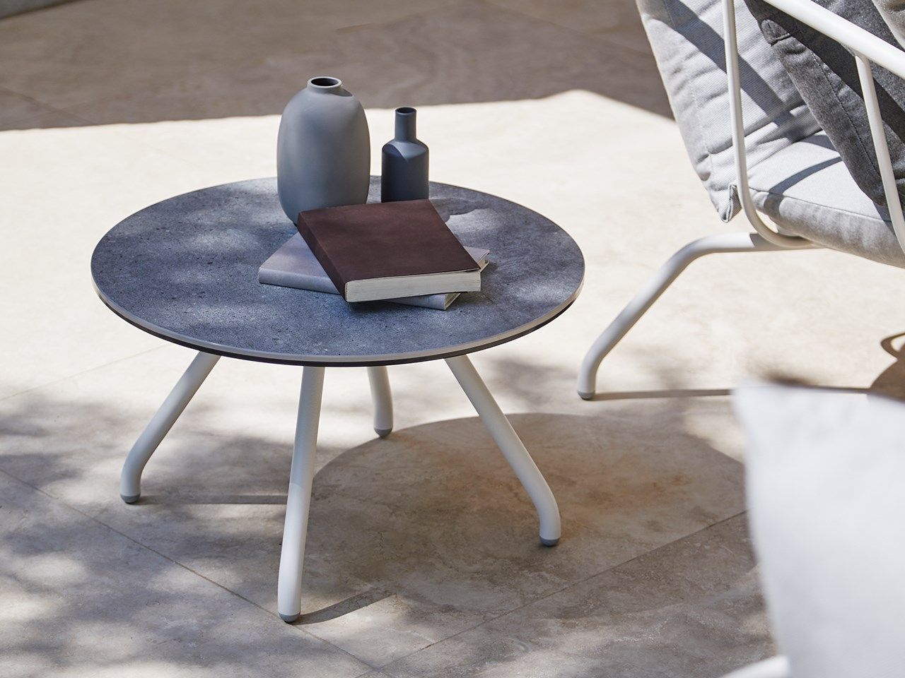Круглый садовый столик MUSOLA Nansa ARCH-00064222 - Вид №1