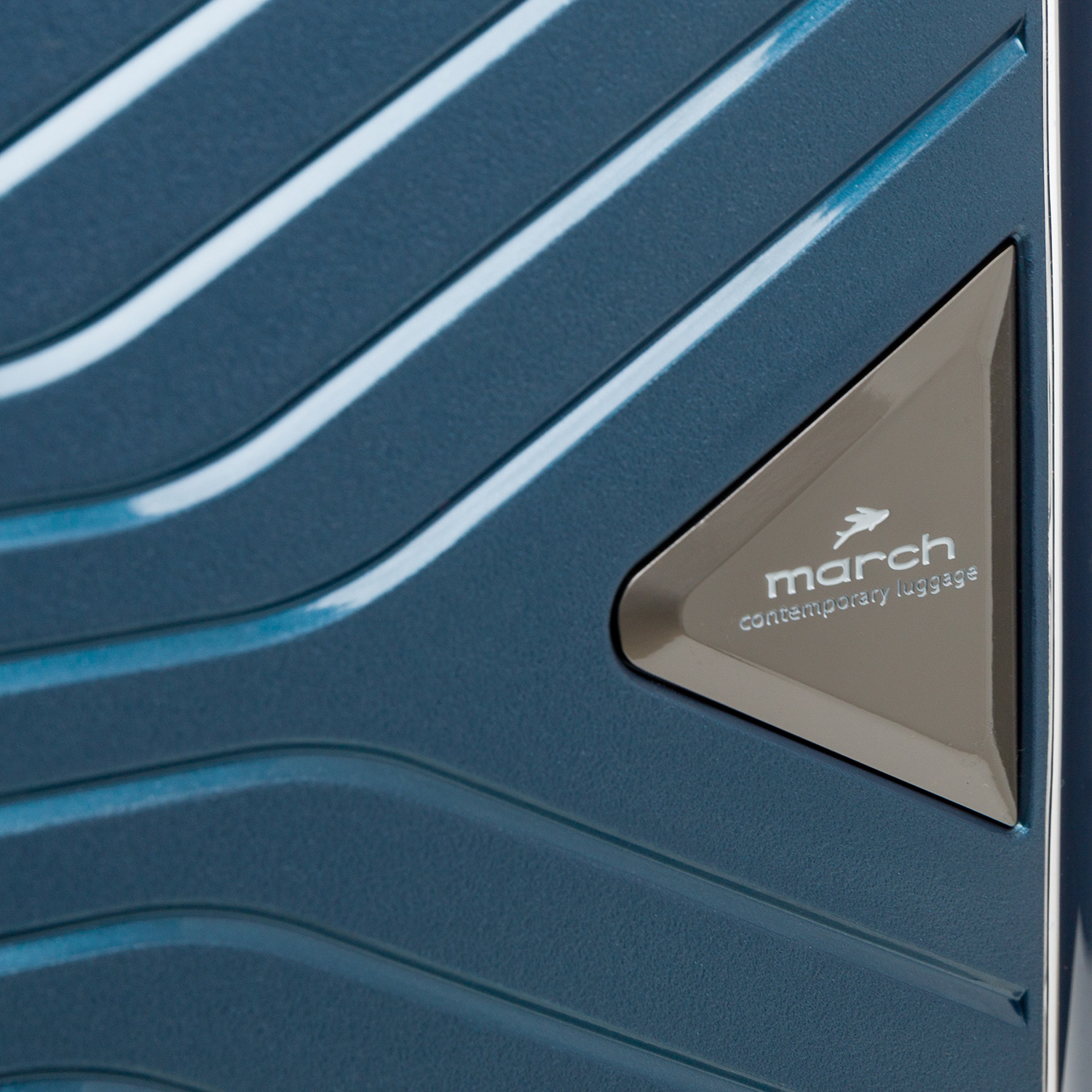 M1200-74-62 Чемодан M1200*62 Spinner 67 March Gotthard Metallic  - Вид №4