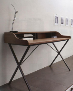 Письменный стол Ursuline LIGNE ROSET 005HCZ10