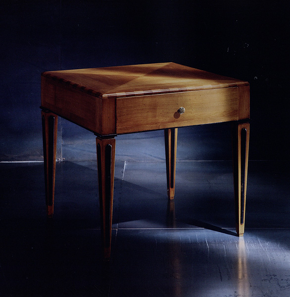 Столик  BAMAX 80.097 CLASSICO