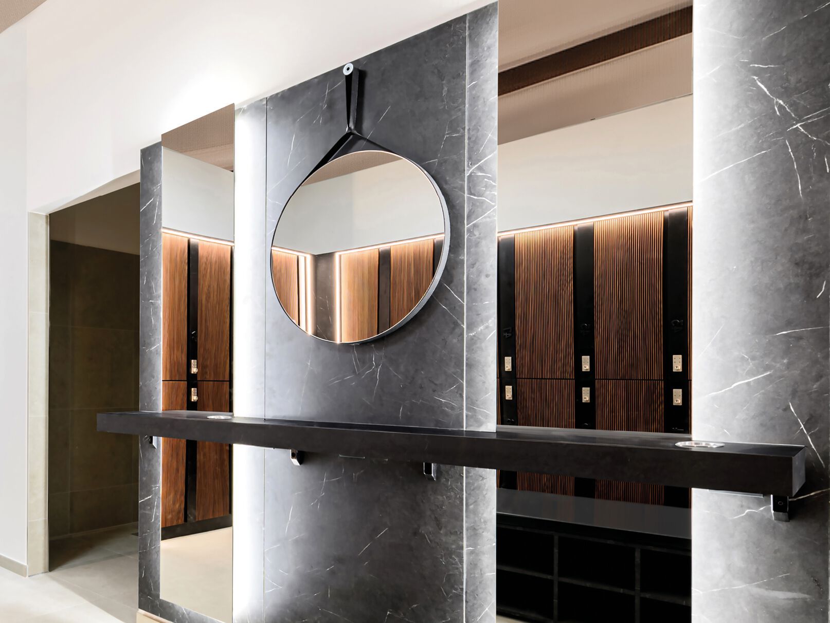 Круглое зеркало в рамке FIT INTERIORS JUPITER ARCH-00114017 - Вид №1