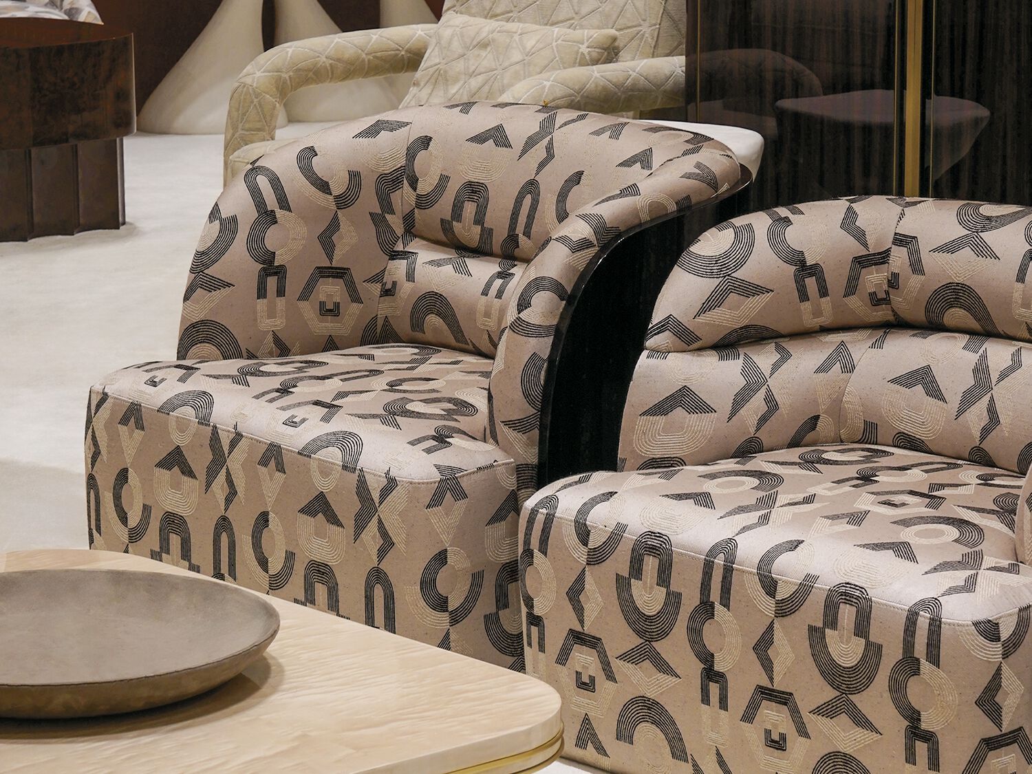 Тканевое кресло с подлокотниками JOSÉ LEITE DE CASTRO DIBA ARCH-00105267 - Вид №2