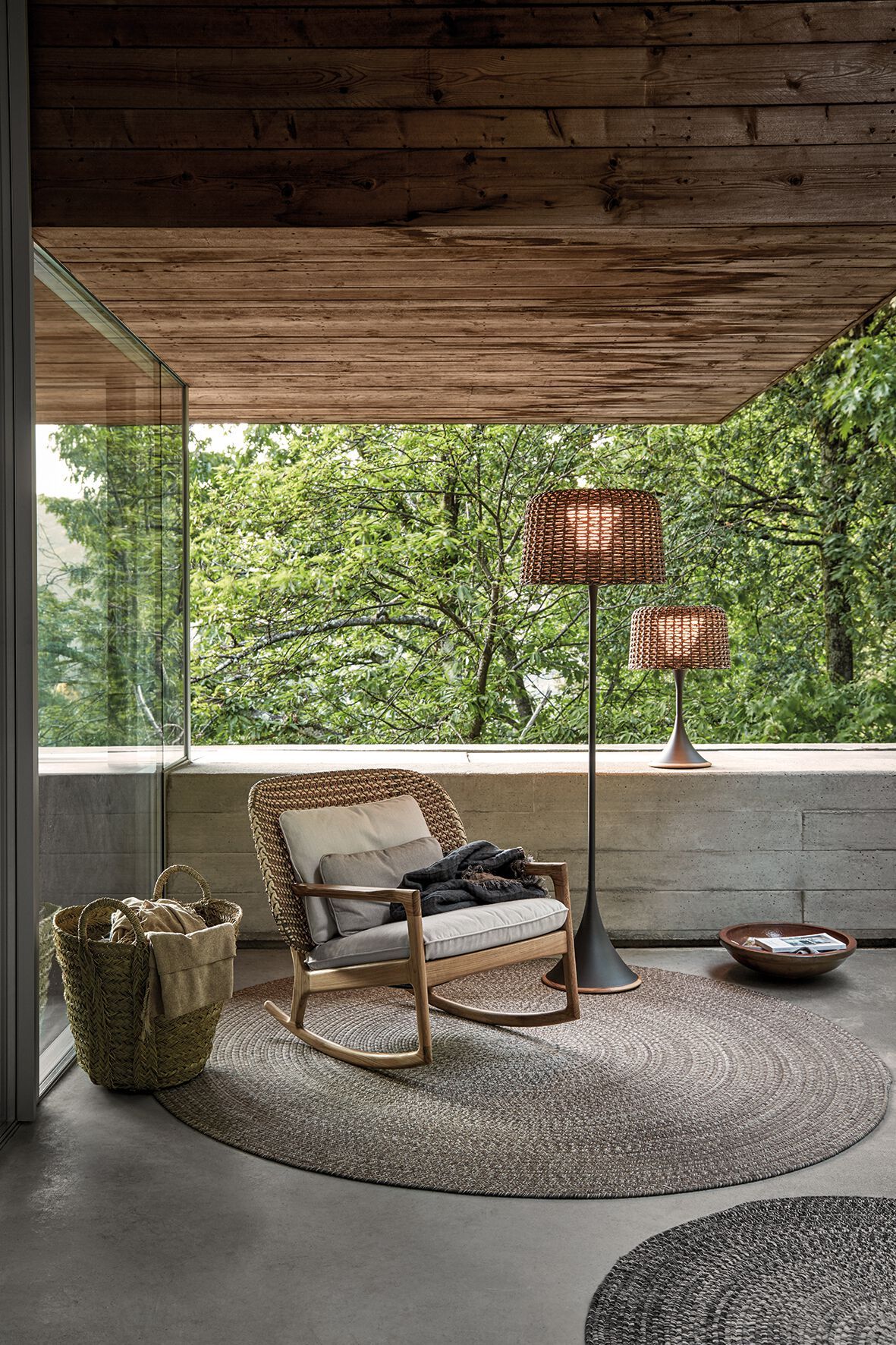 Алюминиевый и плетеный напольный напольный светильник Gloster MESH ARCH-00075058 - Вид №5