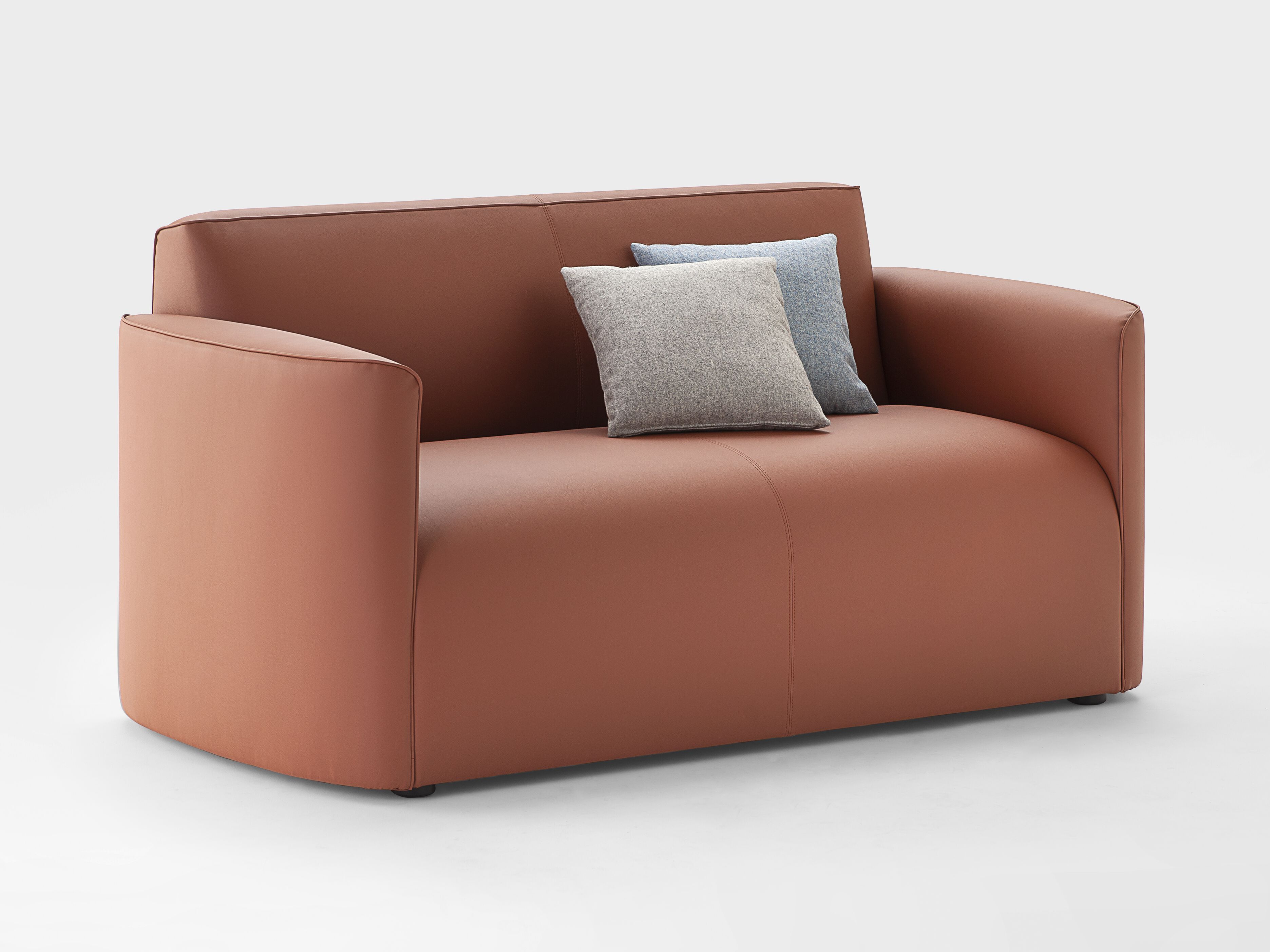 2-местный кожаный диван Kastel Kermess ARCH-00056130