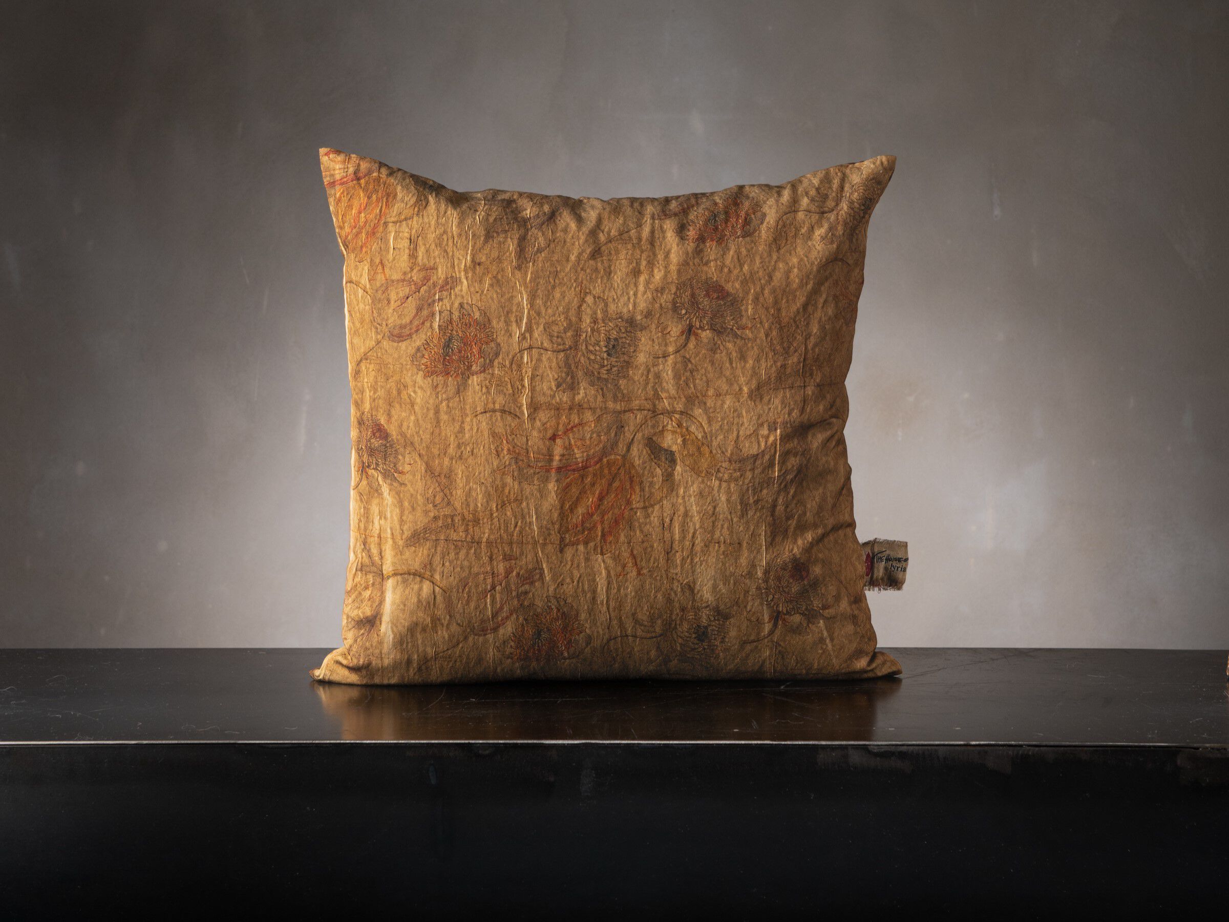 Квадратная подушка из вискозы и хлопка The House of Lyria ABDIA ARCH-00083296