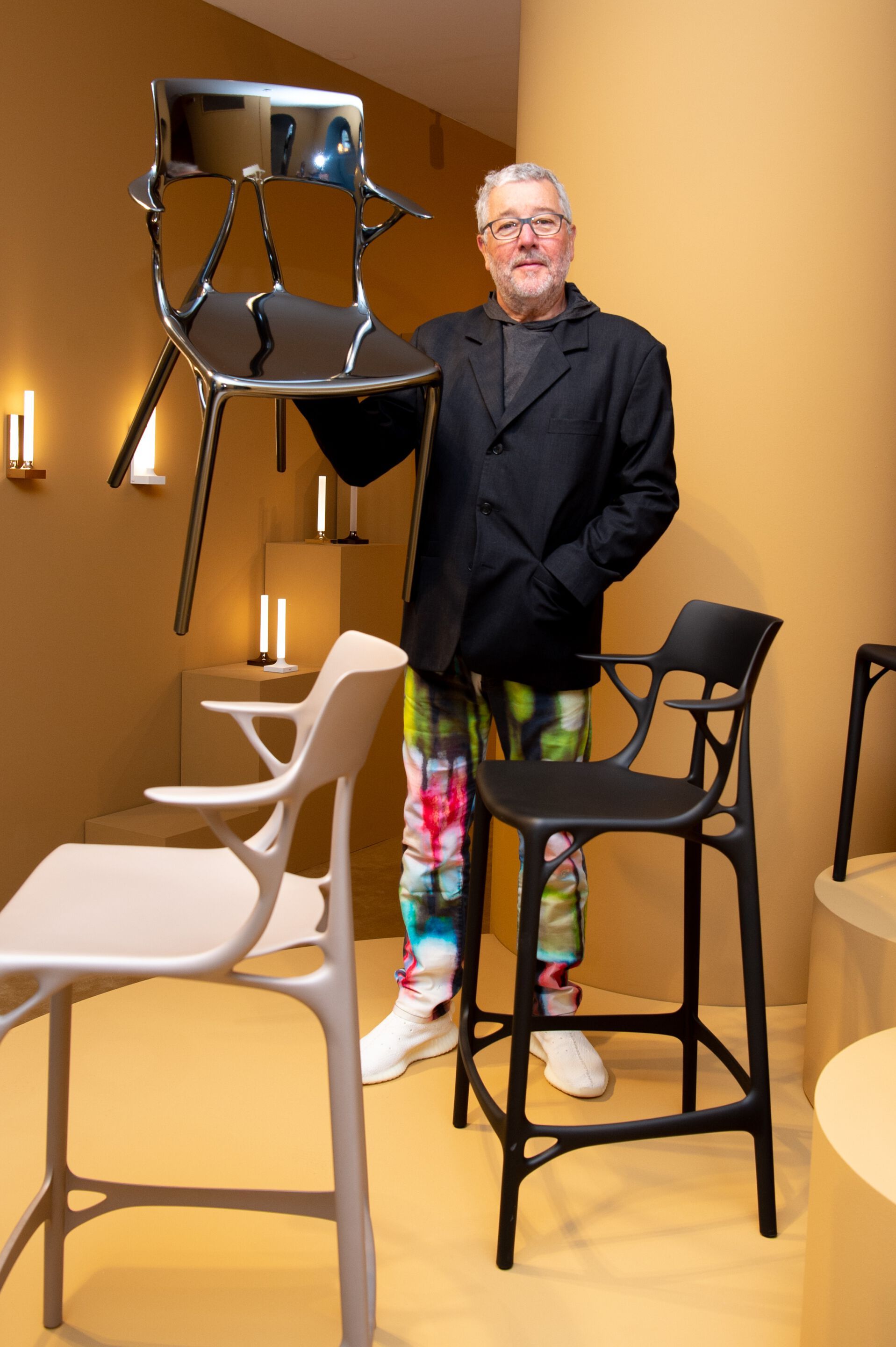 Высокий стул из переработанного инженерного пластика для сада со спинкой Kartell A. I ARCH-00056063 - Вид №4