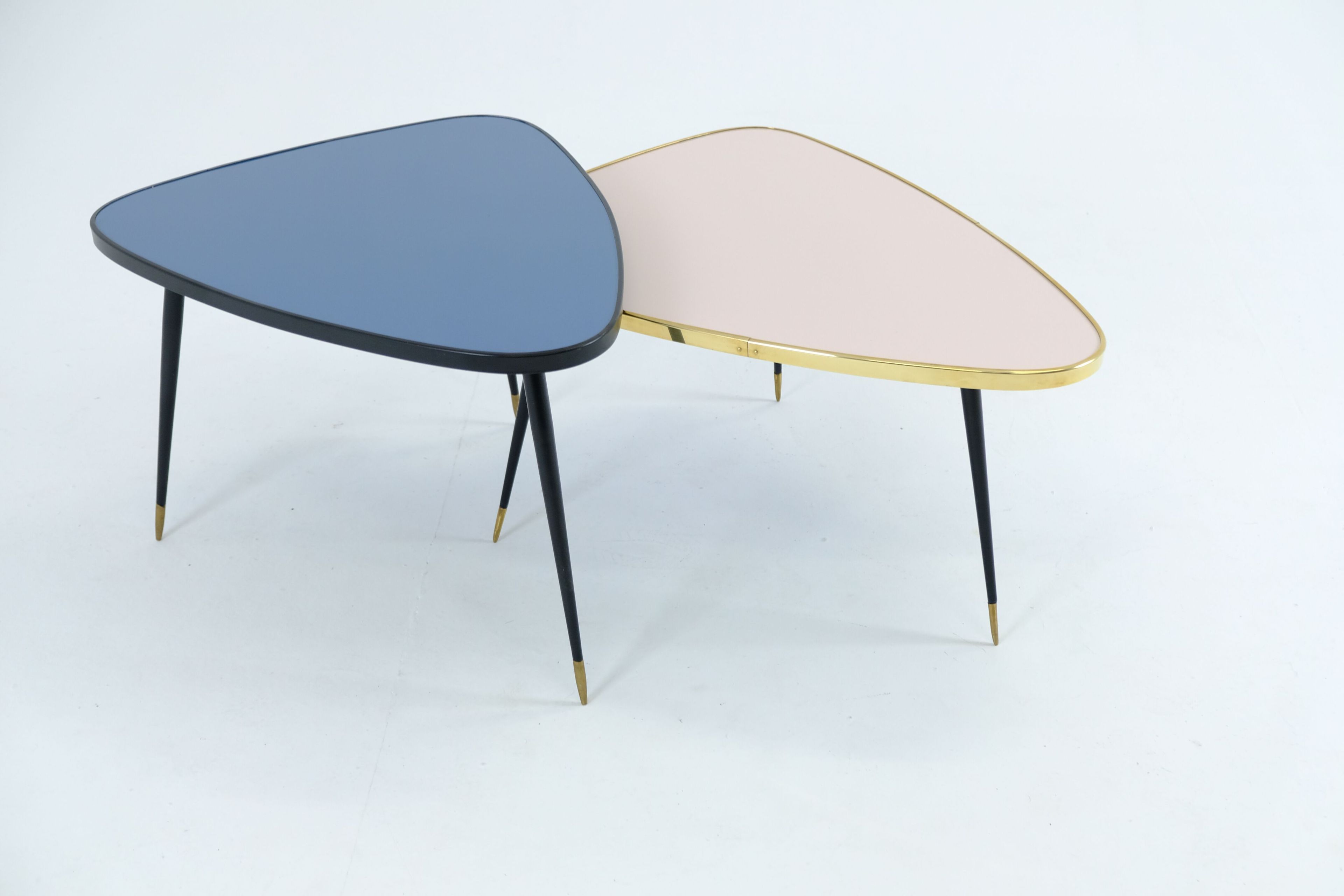 Журнальный столик из ламинированного стекла с полированным латунным профилем Jover+Valls Antique Boutique-Twist ARCH-00039988 - Вид №38