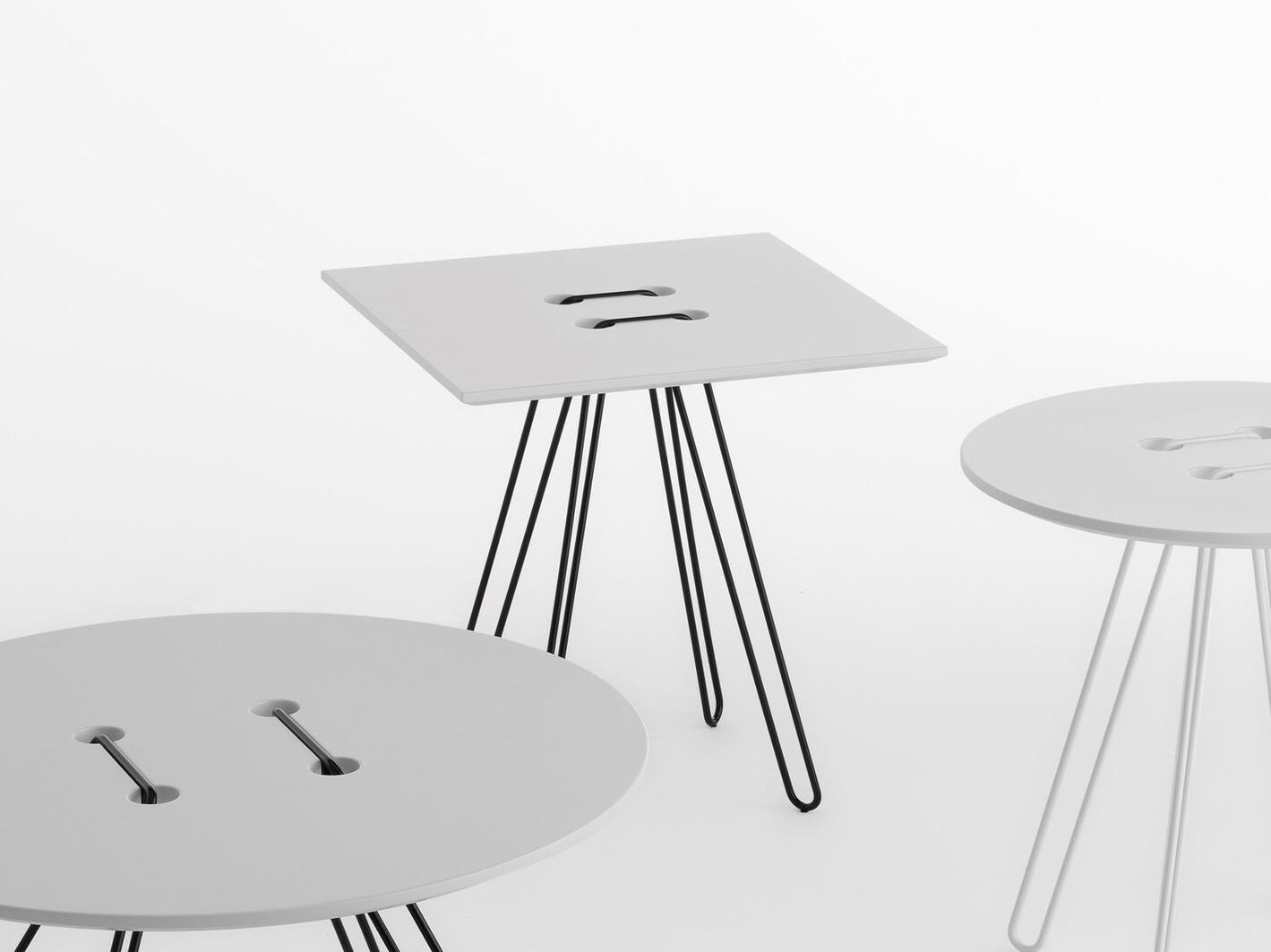 Квадратный журнальный столик из МДФ In Stock Casamania &amp ARCH-00104891