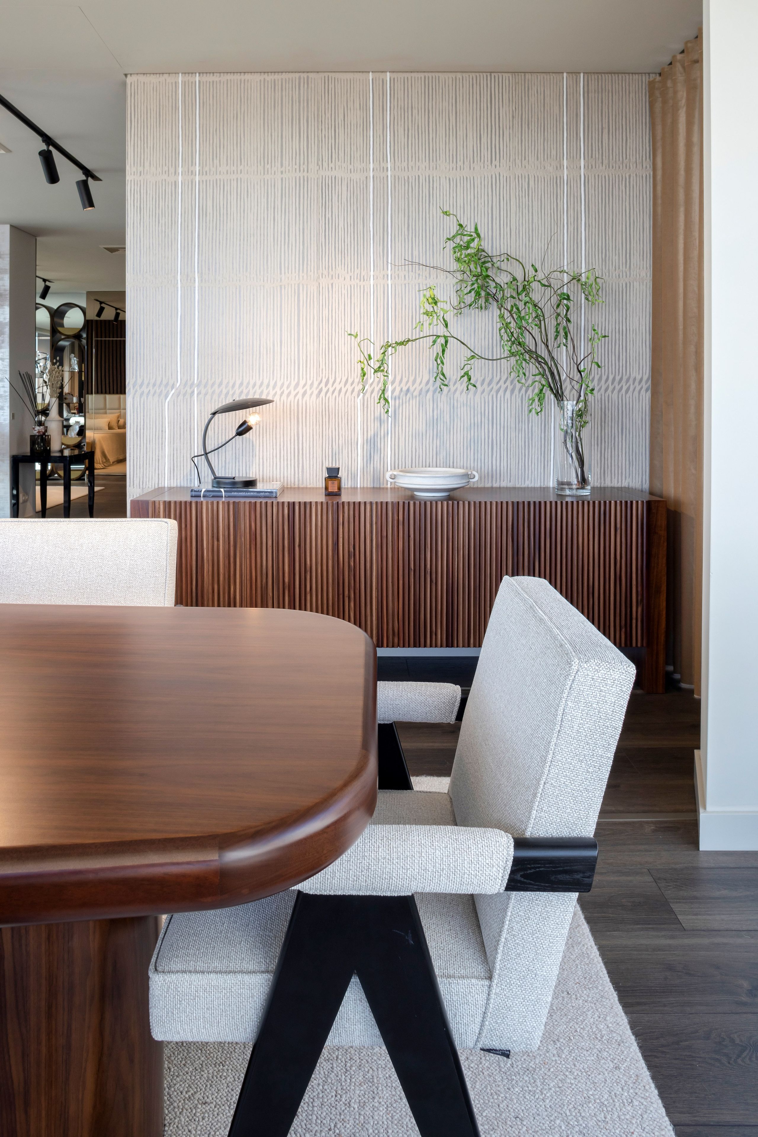 Прямоугольный обеденный стол из грецкого ореха Stylish Club Natur ARCH-00059321 - Вид №8