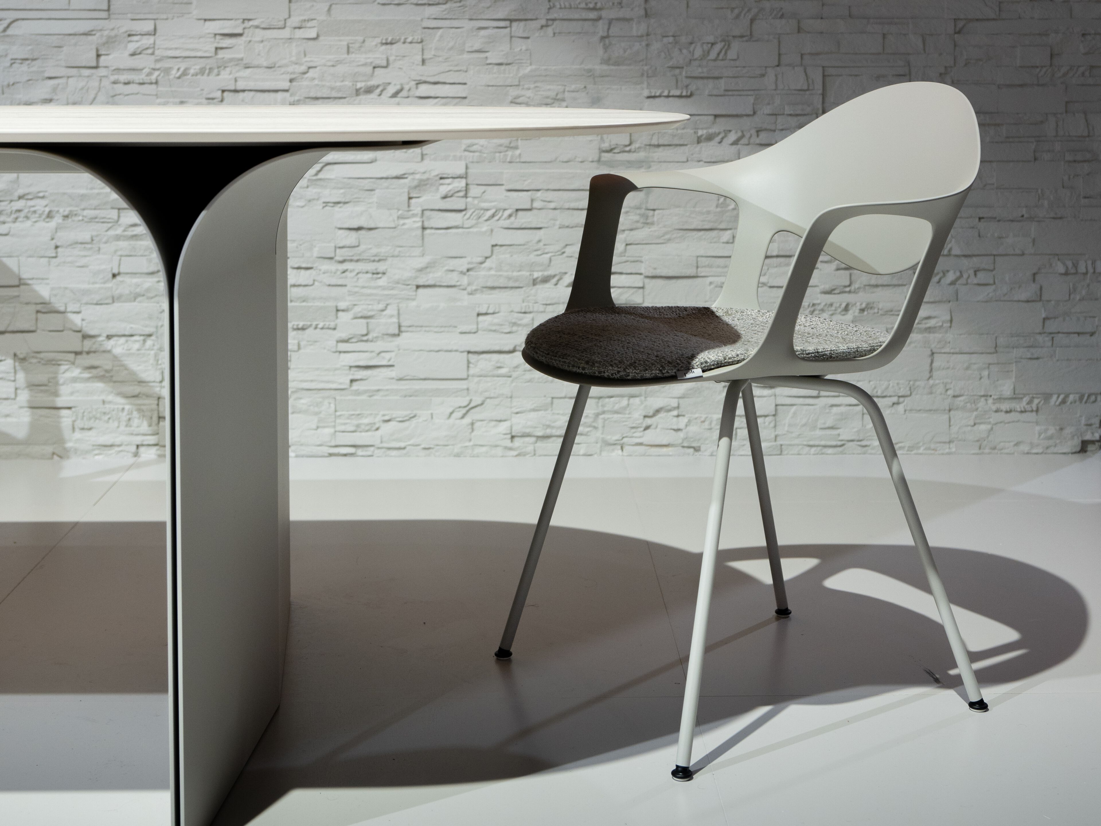 Алюминиевый стул с подлокотниками Joli SEPIA ARCH-00138525 - Вид №3