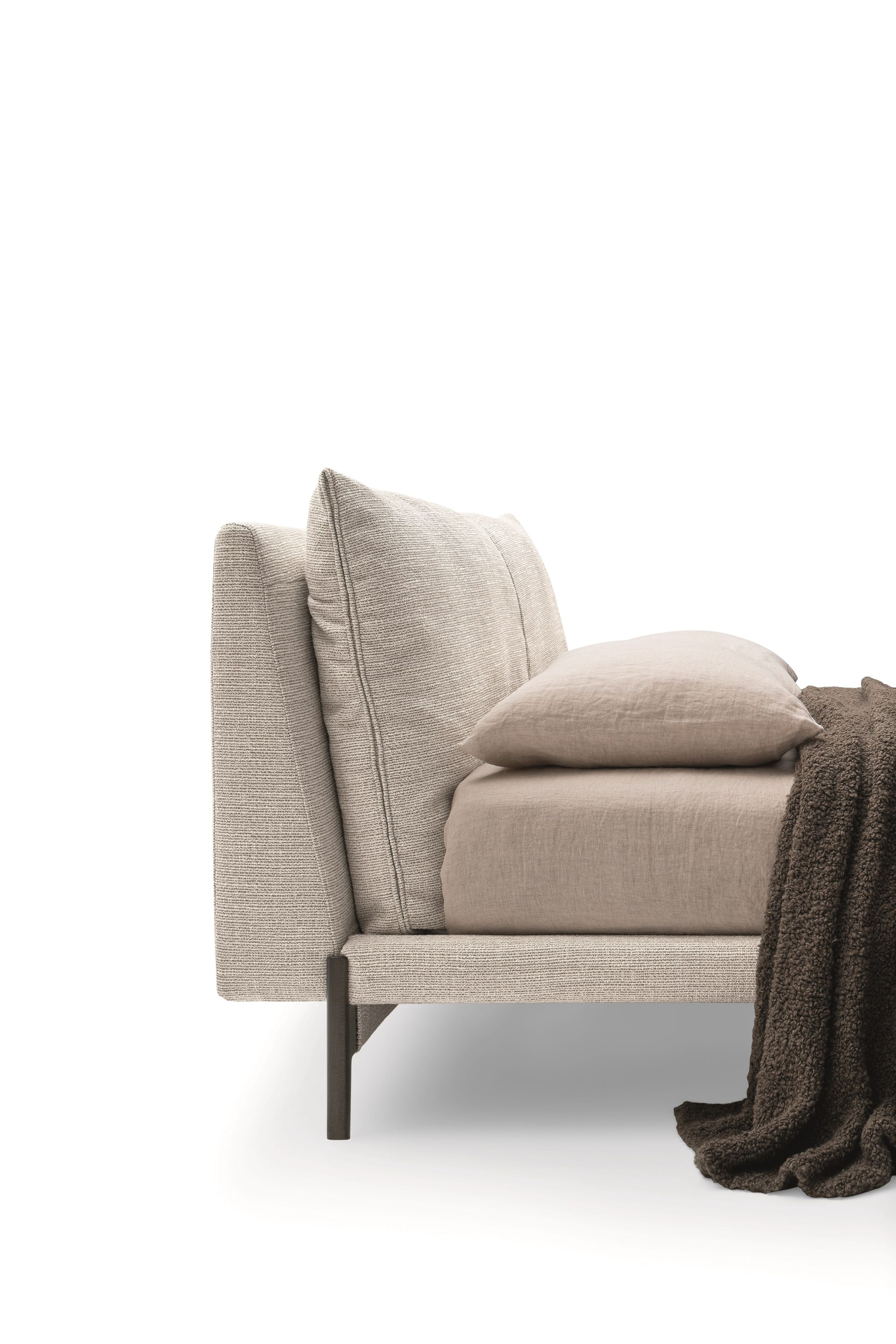 Тканевая кровать с мягким изголовьем Ditre Italia ARCH-00087912 - Вид №4