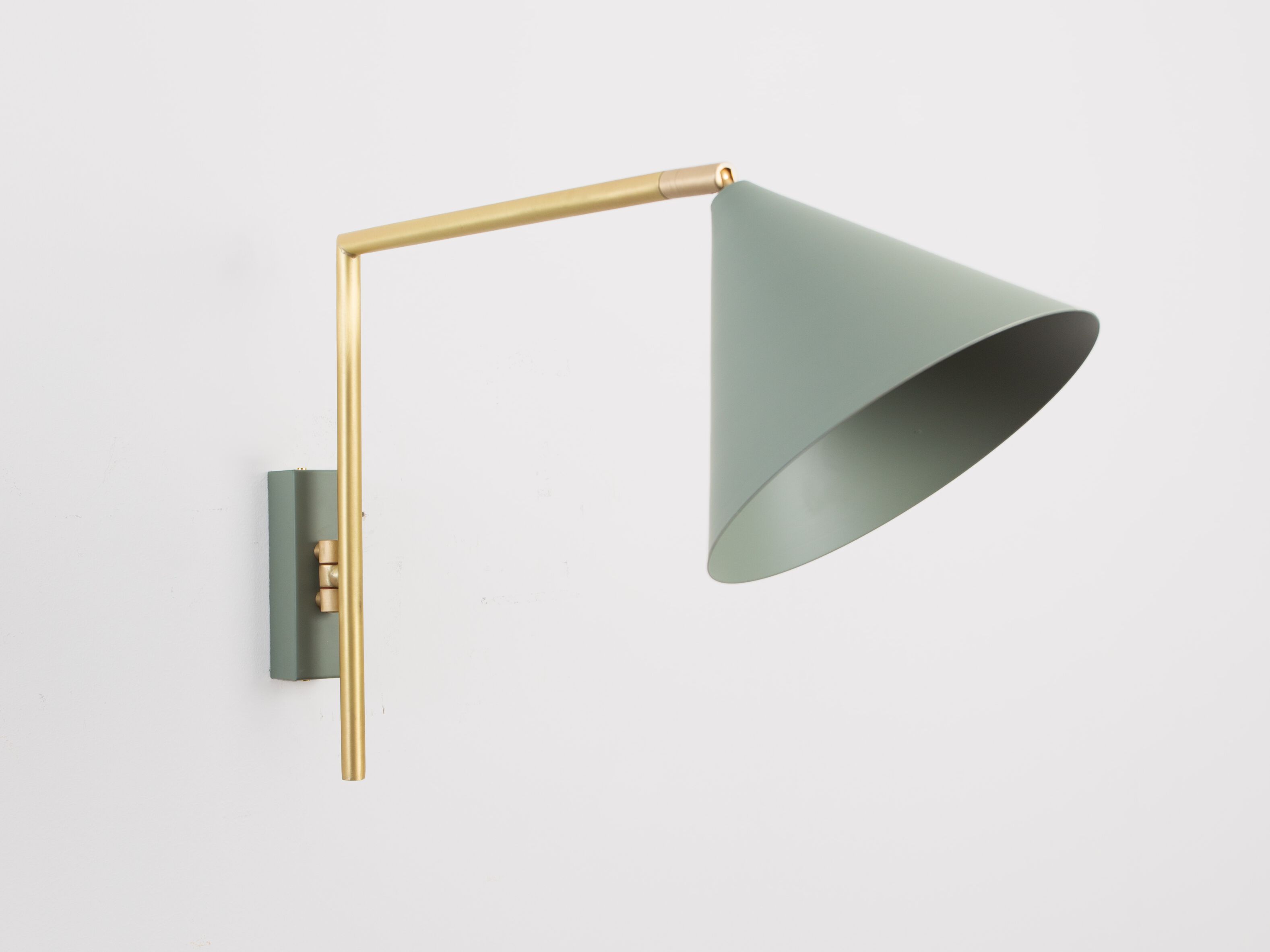 Регулируемая металлическая настенная лампа BRG ILLUMINAZIONE Pinocchio ARCH-00072523