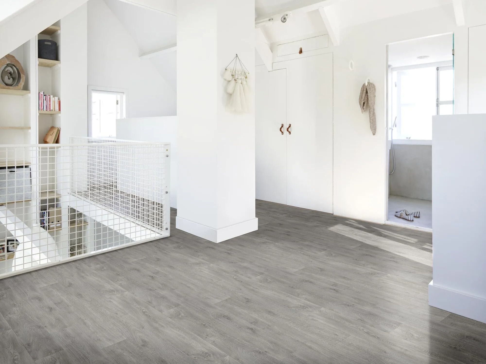 Нескользящий виниловый пол с эффектом дерева BEAUFLOR Crown ARCH-00120149