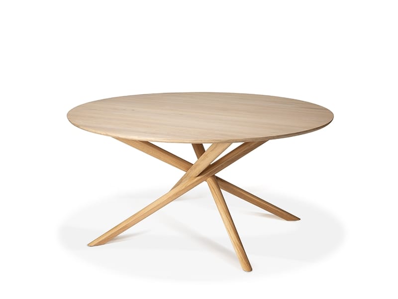 Круглый дубовый обеденный стол Ethnicraft Mikado ARCH-00052839