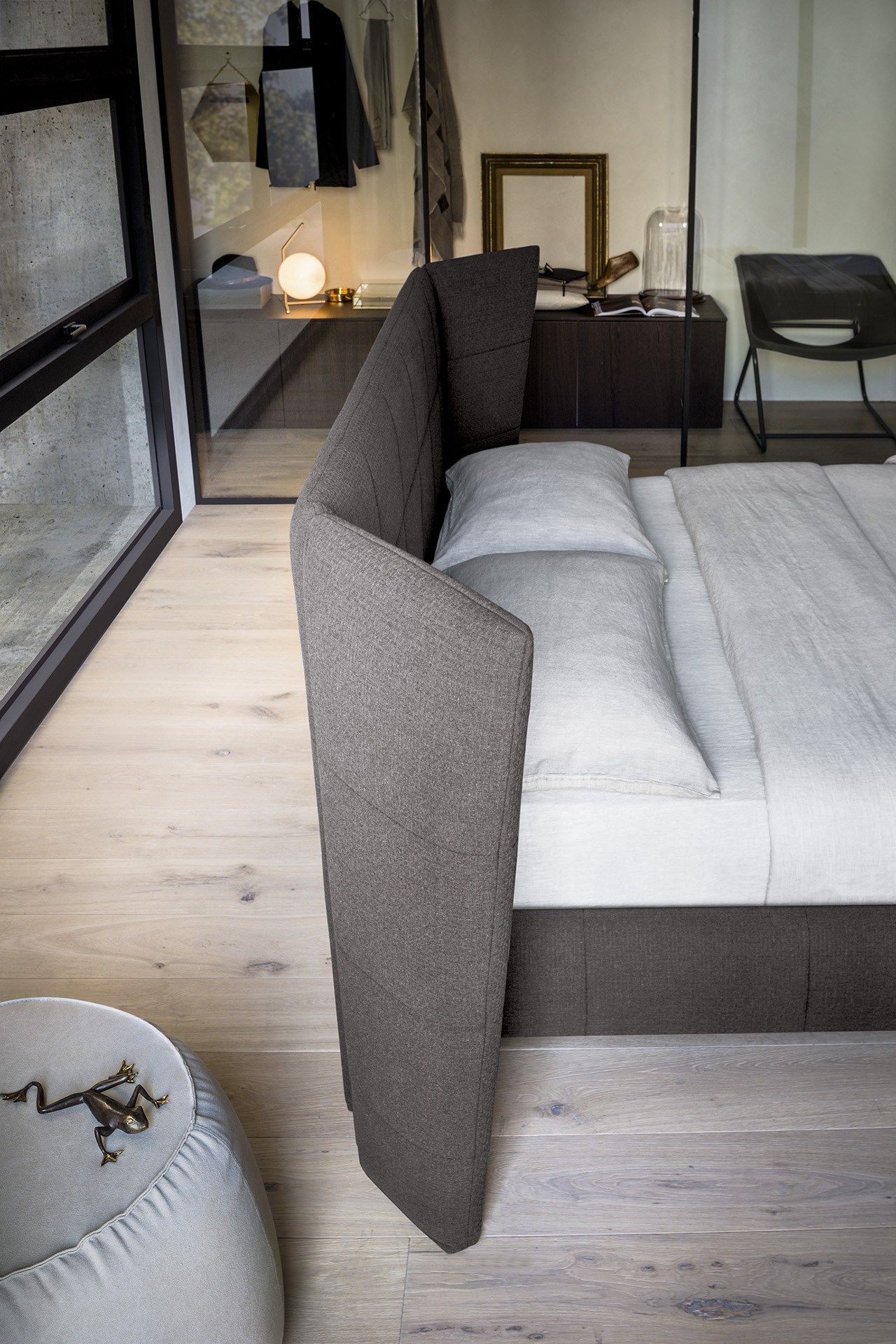 Двуспальная кровать для хранения ткани с мягким изголовьем Felis Bedstories ARCH-00113274 - Вид №4