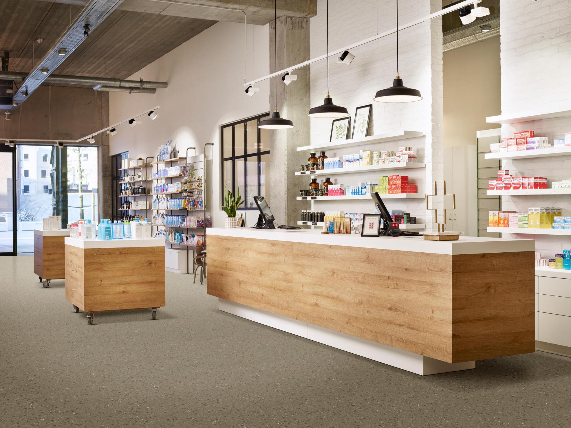 Нескользящий виниловый пол с эффектом камня BEAUFLOR Expoline ARCH-00064034