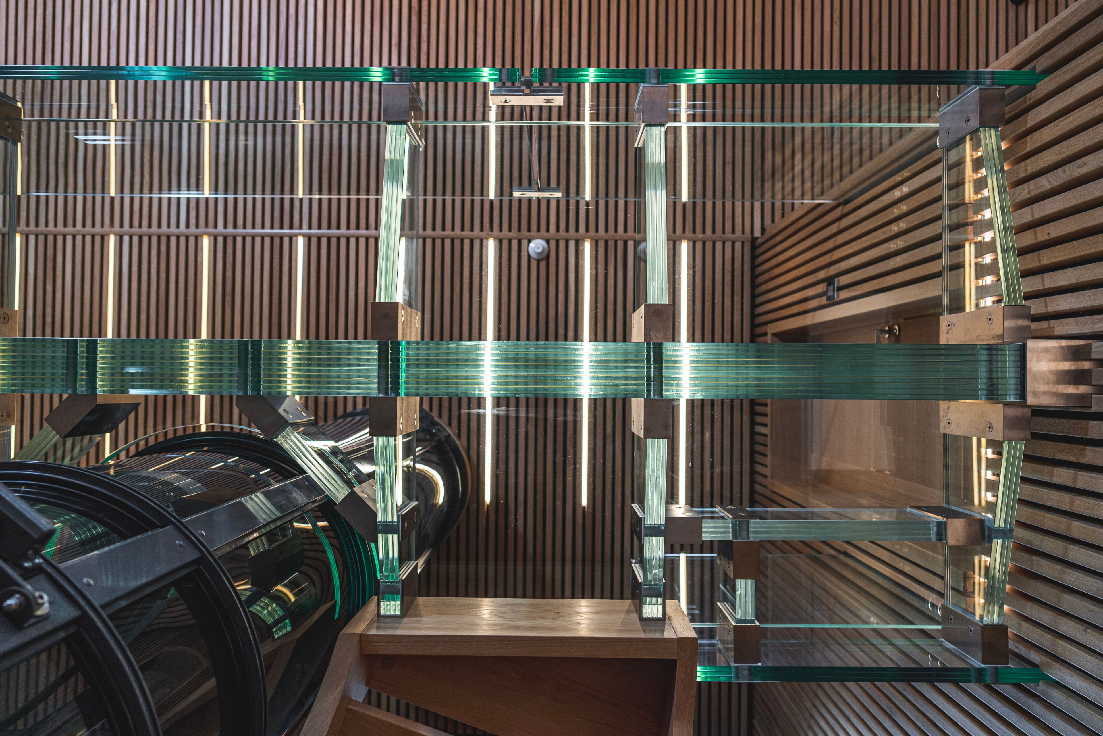 Самонесущая лестница из стекла Siller Treppen GLASS BRIDGES AND FLOORS ARCH-00105867