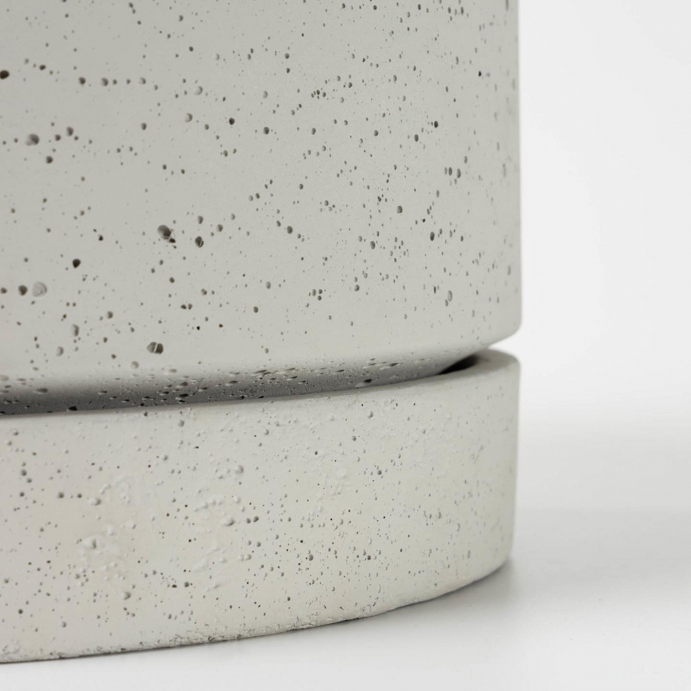 081764 Набор из 2 кашпо для растений цементно-белый La Forma Kwanti  - Вид №1