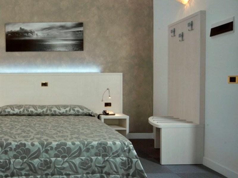 Mobilspazio Держатель для чемодана из меламина Fashion sun-id-1433495 - Вид №5