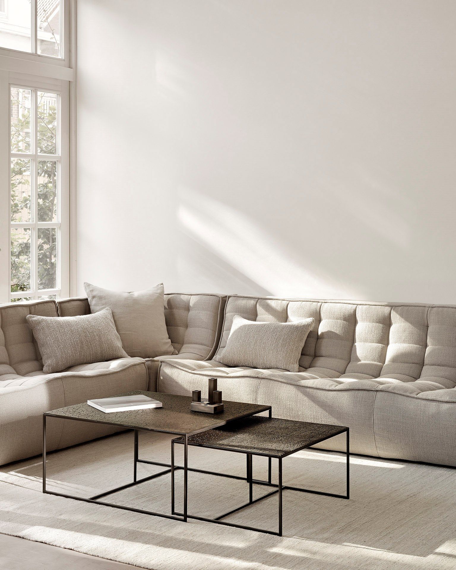 Металлический квадратный низкий журнальный столик Ethnicraft Pentagon ARCH-00007824 - Вид №5