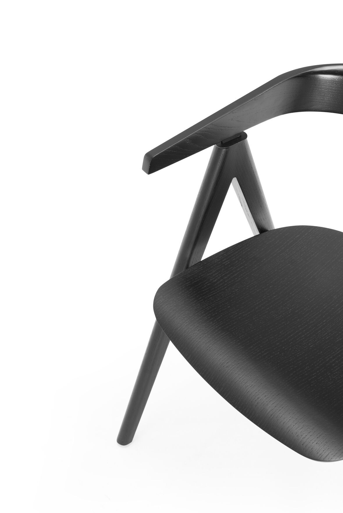 Дубовый стул с подлокотниками с открытой спинкой Gazzda Ava ARCH-00111958 - Вид №13