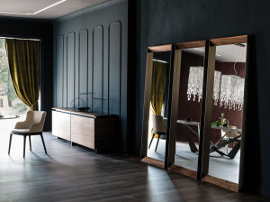 Прямоугольное зеркало из орехового дерева с рамкой