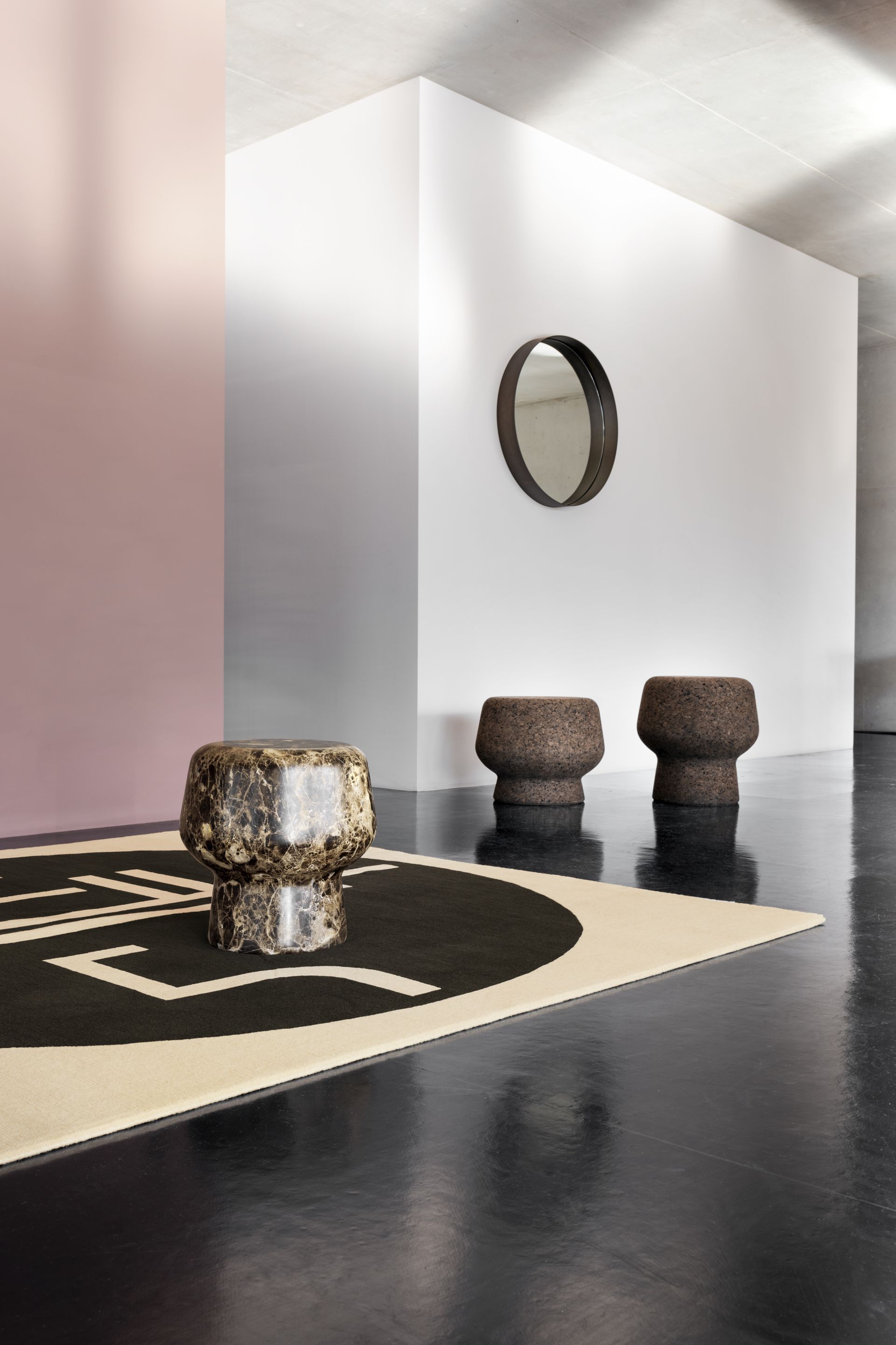 Мраморный журнальный столик / табурет Classicon Corker ARCH-00077501 - Вид №1