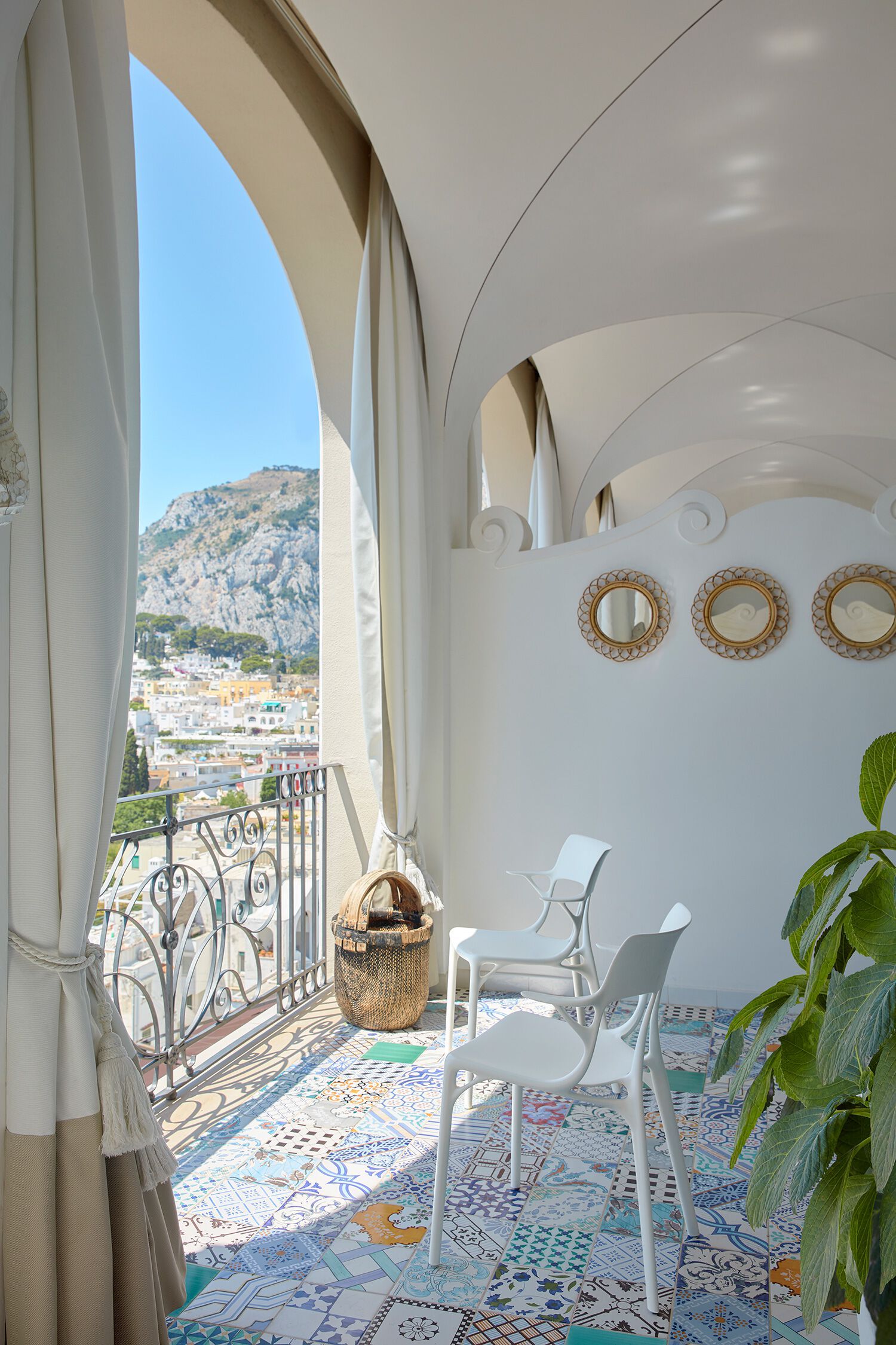 Стул из переработанного инженерного пластика с подлокотниками Kartell A. I ARCH-00030054 - Вид №18