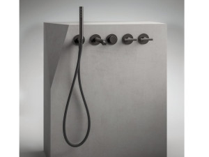 Настенный смеситель для ванны с 5 отверстиями