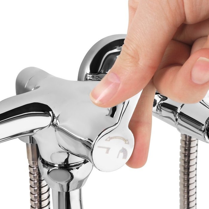 VICSB00M02 Milardo Victoria Смеситель для ванны с коротким изливом Victoria Россия - Вид №6