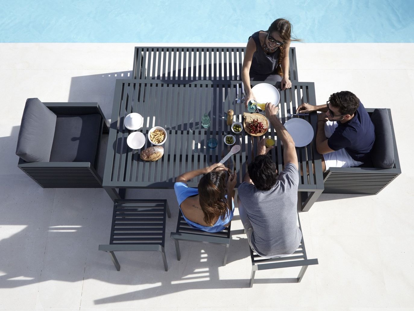 Алюминиевый прямоугольный садовый стол GANDIABLASCO ДНК ARCH-00048726 - Вид №3