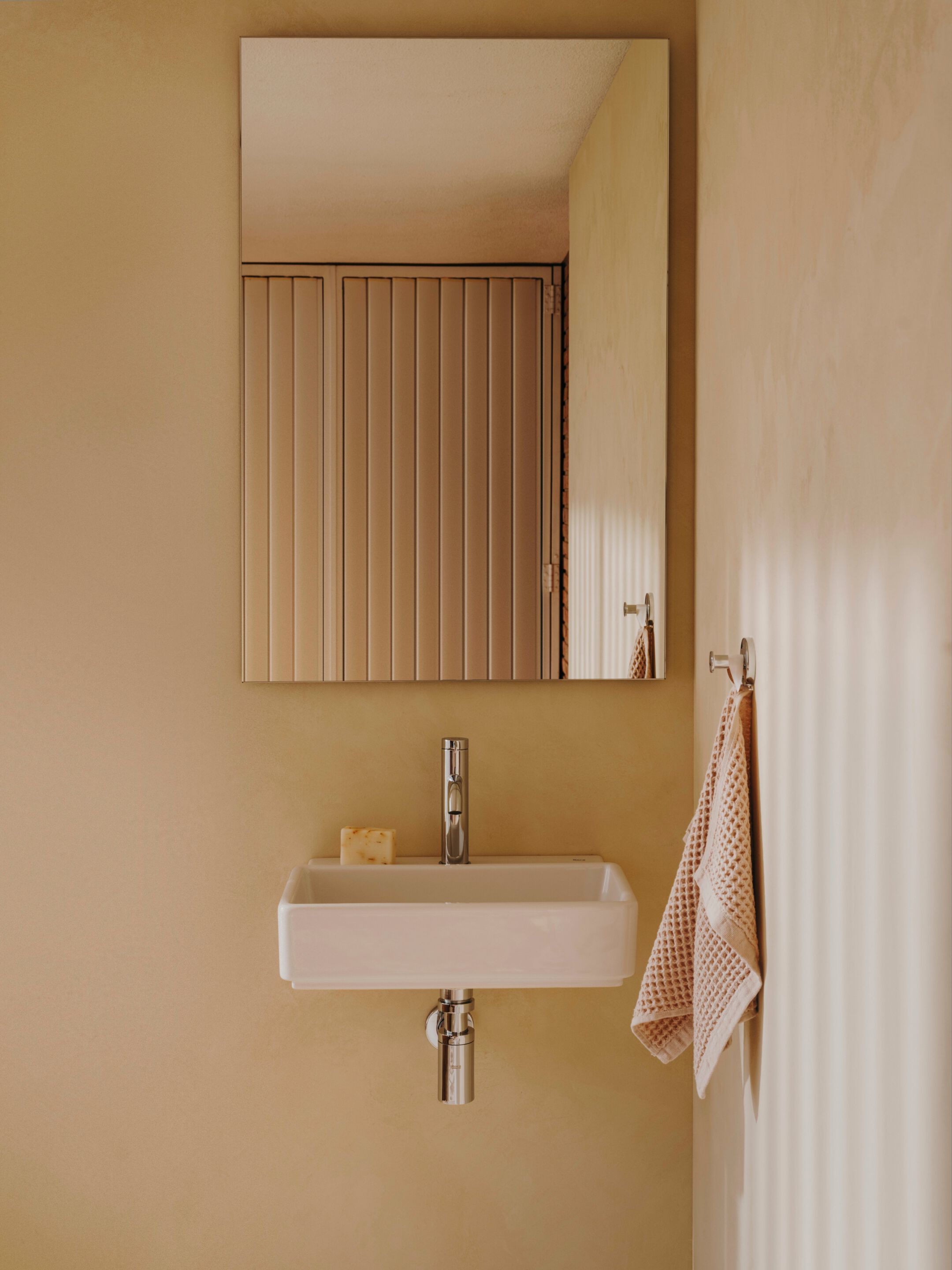 Металлический халат Roca Hotels ARCH-00083688 - Вид №8