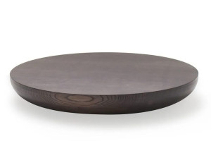 Низкий журнальный столик из ясеня