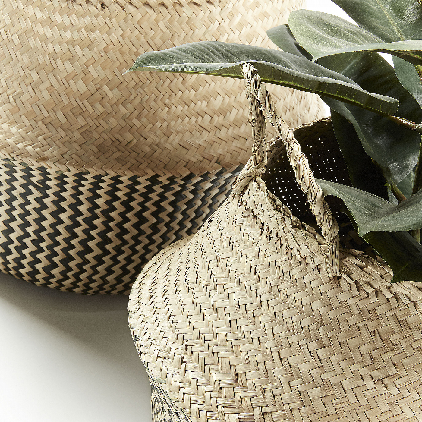 056471 Комплект 2 корзины Sofly из морской травы черный La Forma Thai