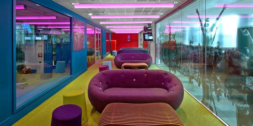 Deadgood 2-местный тканевый диван Capsule C2 - Вид №6