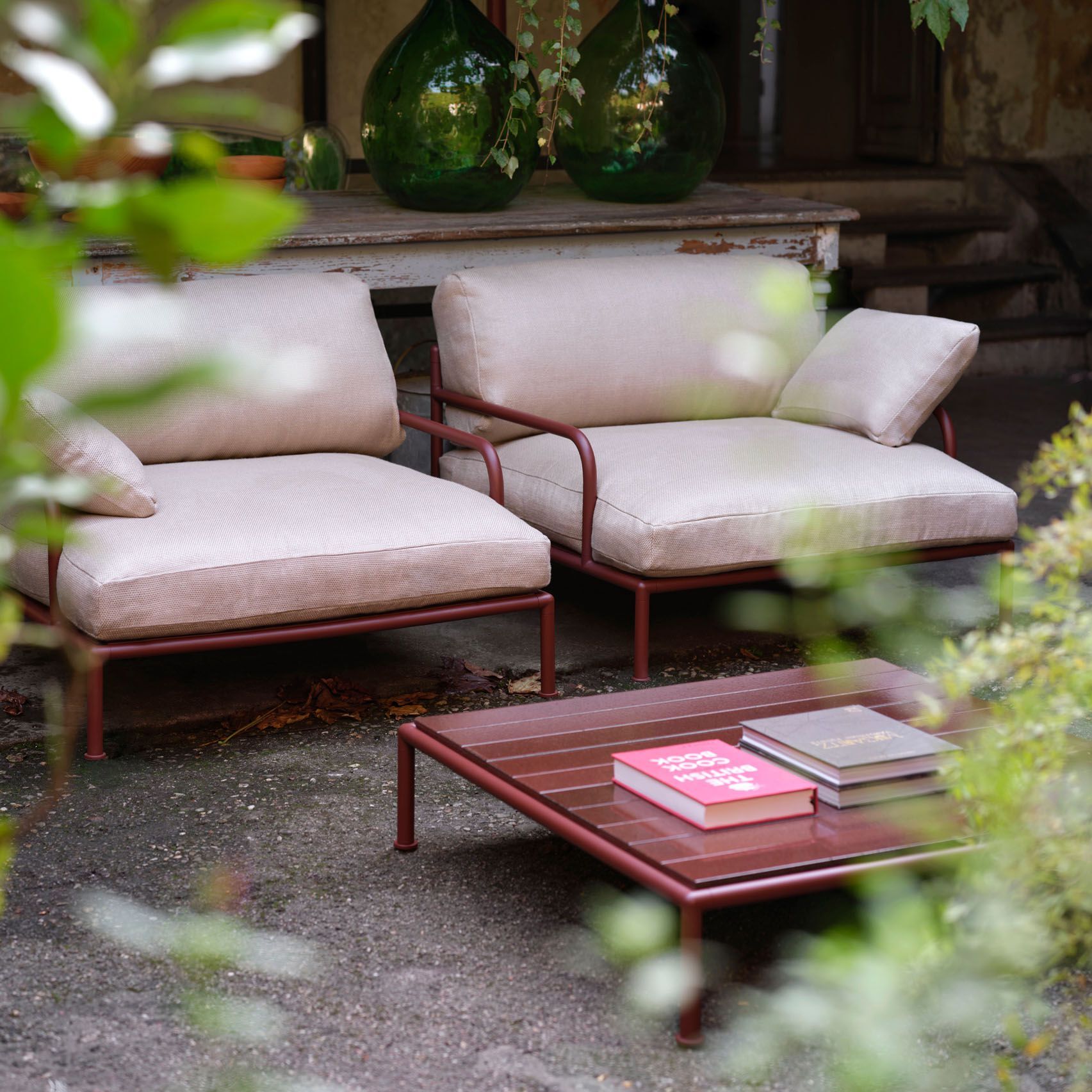 Низкий квадратный садовый столик из лавового камня FAST Roè ARCH-00059052 - Вид №4