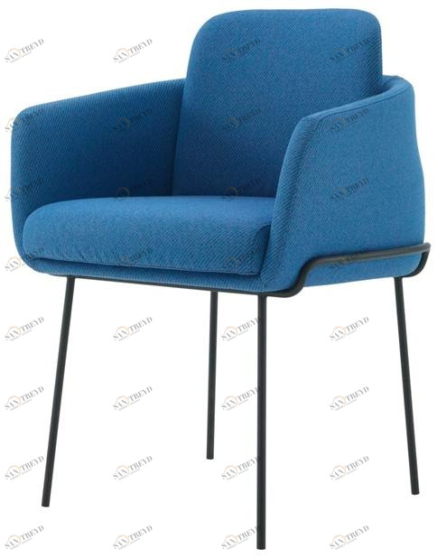 Ligne Roset Стул с обивкой и подлокотниками Tadao 10261301/02/05/06