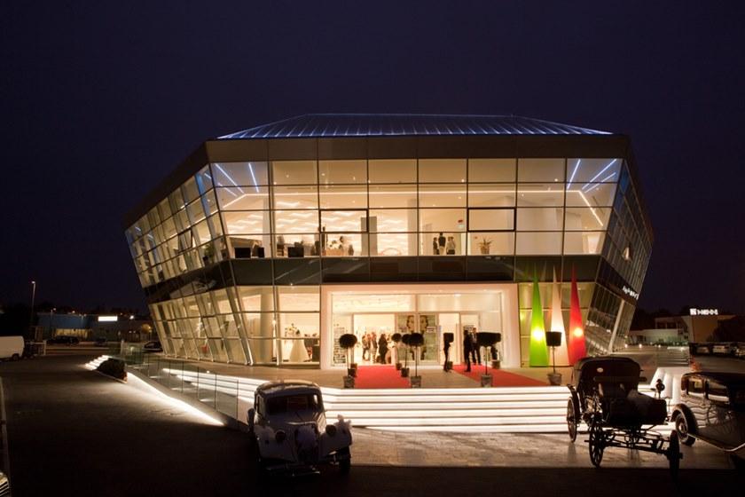 iGuzzini Линейный световой профиль с системой RGB Underscore sun-id-1417927 - Вид №4