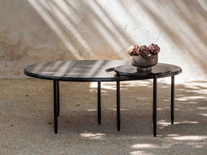 Овальный мраморный журнальный столик