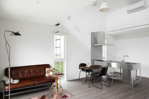 Кухня из нержавеющей стали с островом без ручек