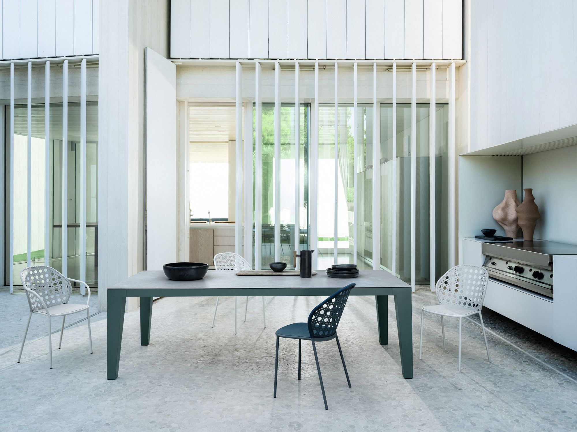 Прямоугольный садовый стол из керамогранита Lecce Stone Gervasoni Gervasoni Outdoor ARCH-00134516 - Вид №3