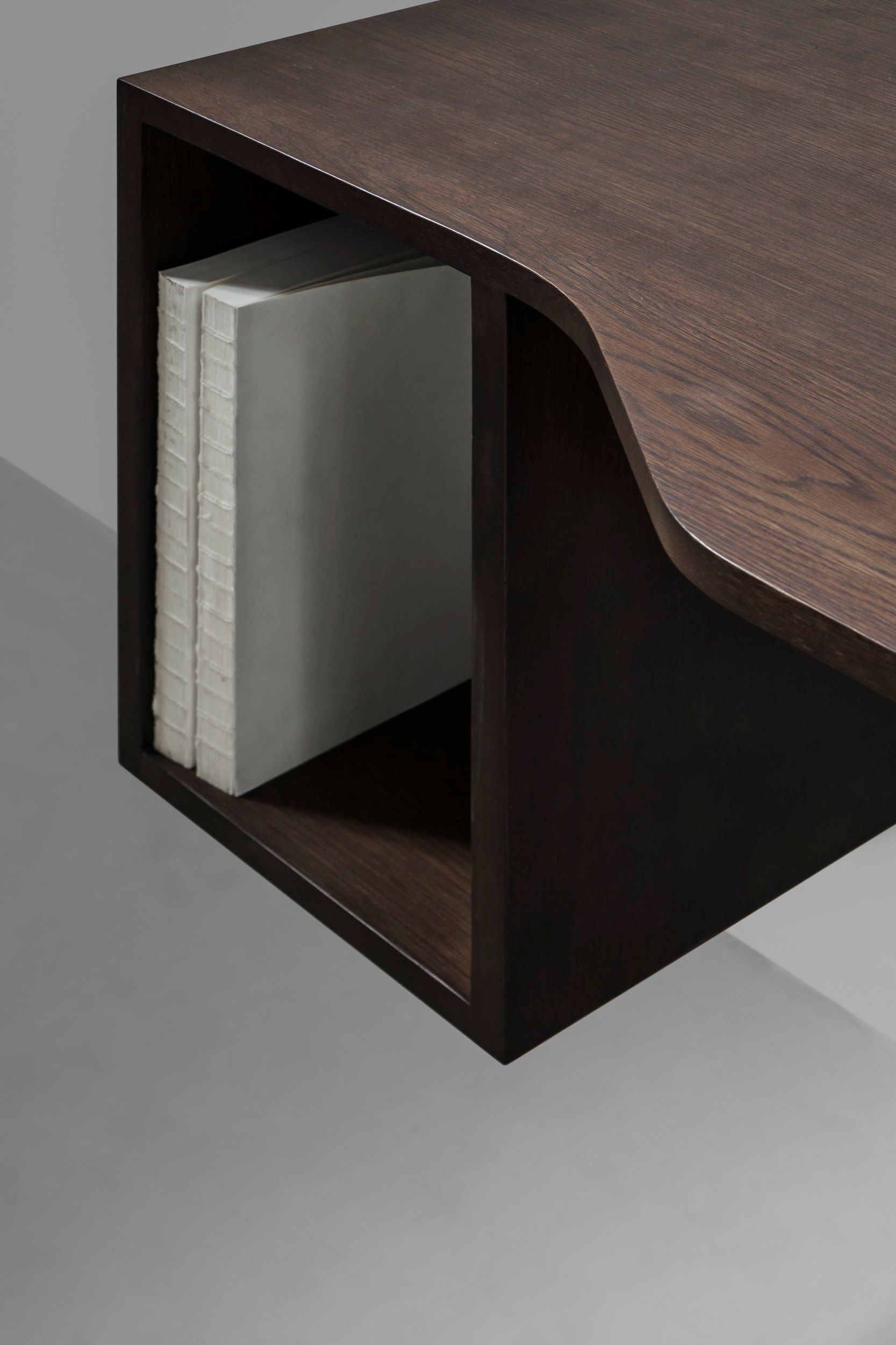 Прямоугольный стол из дуба с полками District Eight Drift ARCH-00083290 - Вид №3