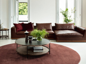 Круглый деревянный журнальный столик