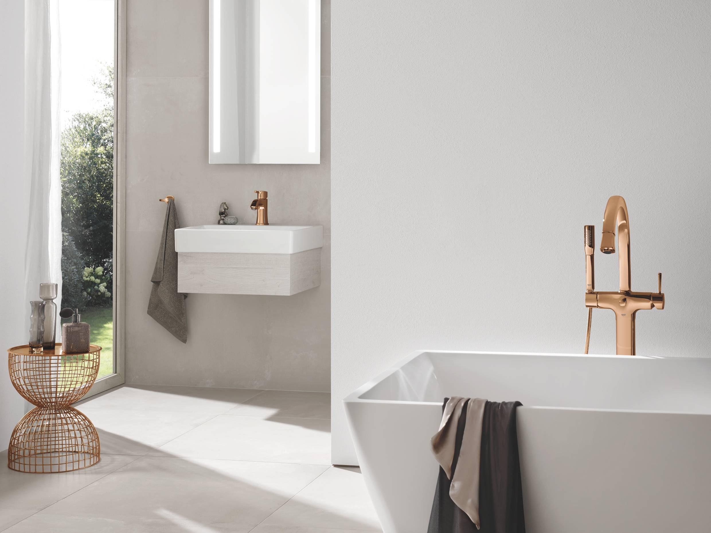 Смеситель для ванны GROHE Grandera с душевым гарнитуром, верхняя монтажная часть, напольный монтаж, теплый закат глянец (23318DA0) - Вид №4