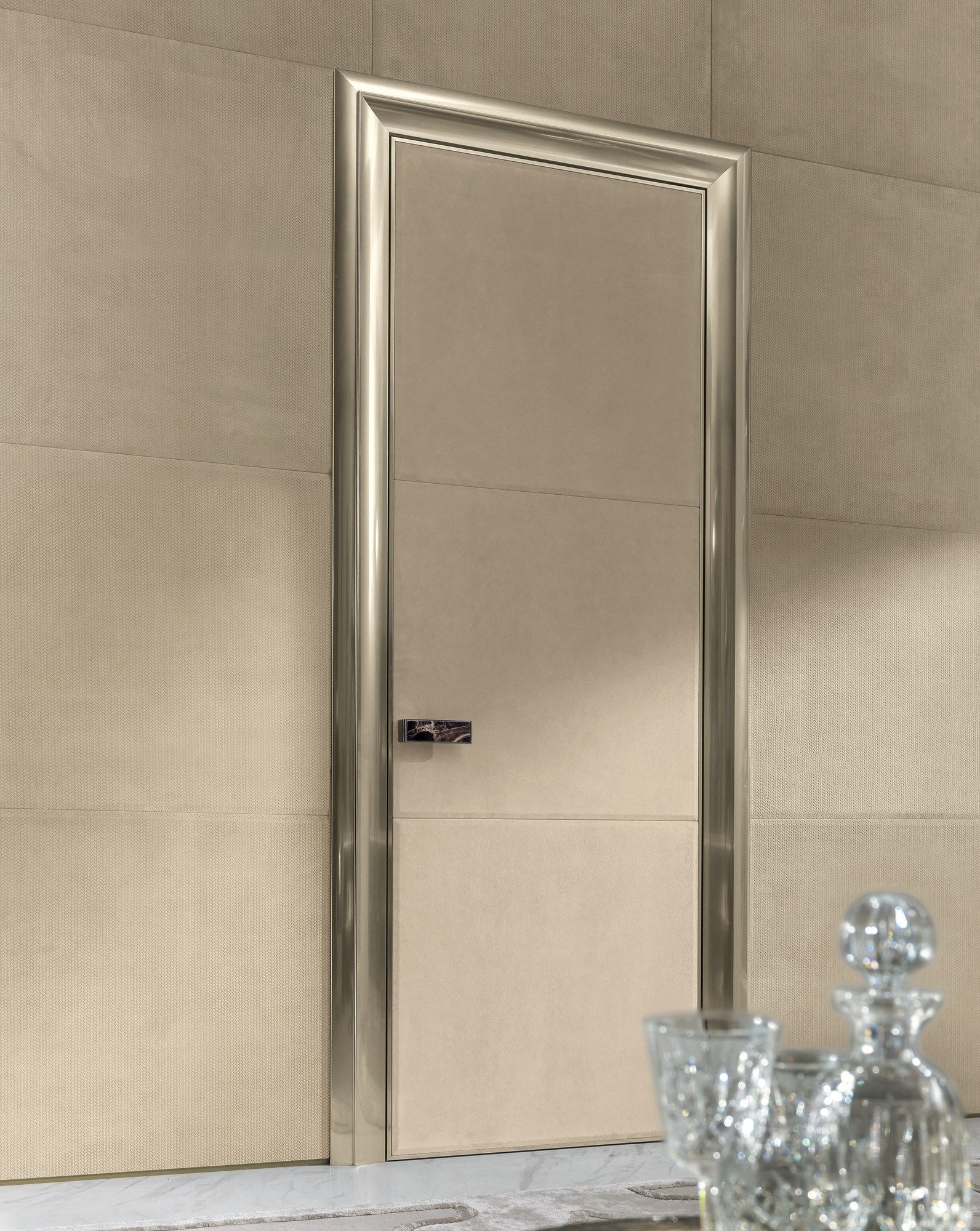 Обшивка из кожи Longhi Aluminiun Chic – Двери ARCH-00081284 - Вид №1